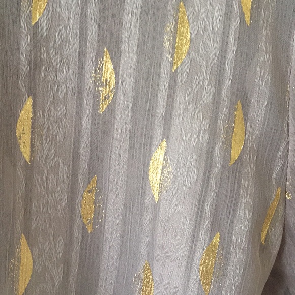 Blouse with Gold Foil Detail - Picture 3 of 3